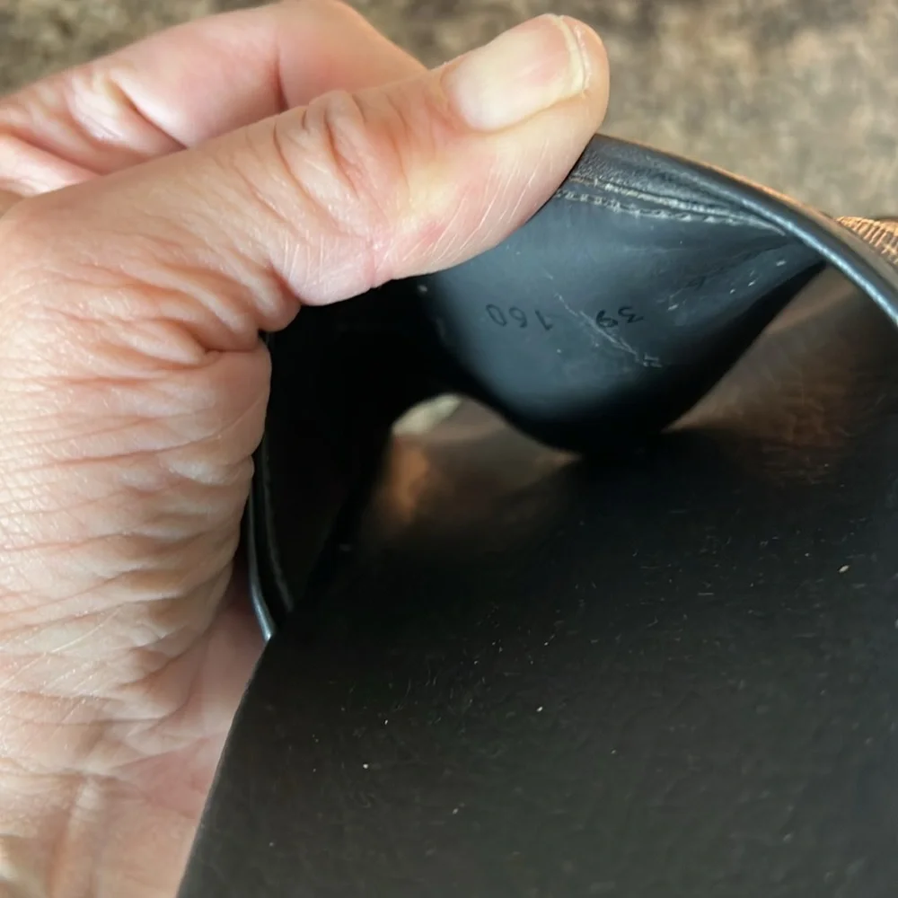 Gucci “Guccy” Sega Stars Slides - Picture 10 of 11